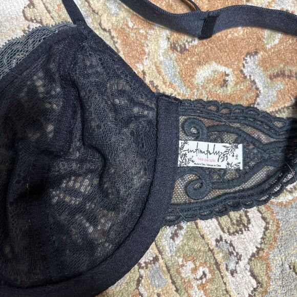 Free People Intimately Bralette 34B Front Closure T Strap Black Lace Underwired - Picture 6 of 6